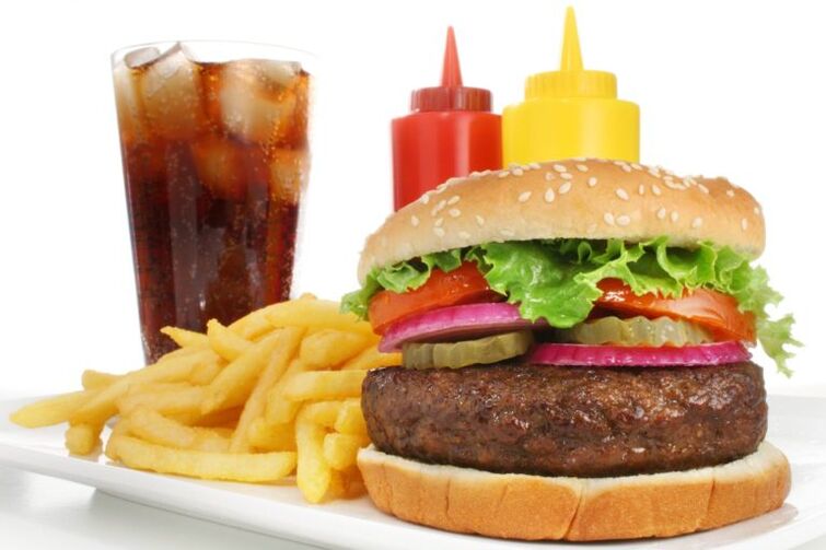 Fatty and fried foods should be avoided when losing weight